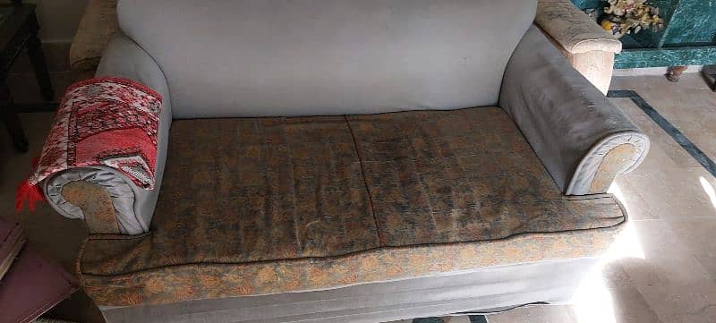 2 sofa set for sale. 10 seater 1