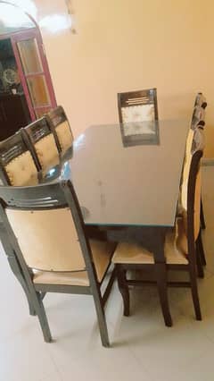 Dinning table with chairs