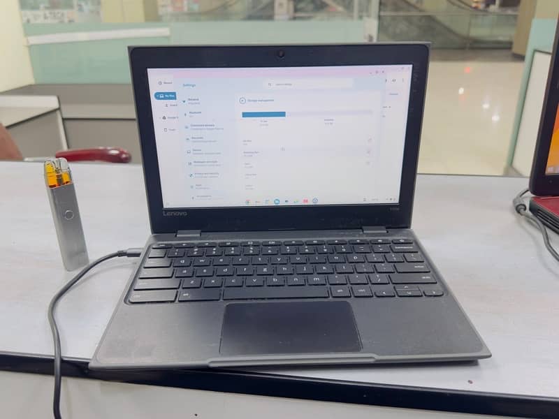 Lenovo chromebook 100e 4GB ram 32Gb storage, Update till 2027 5