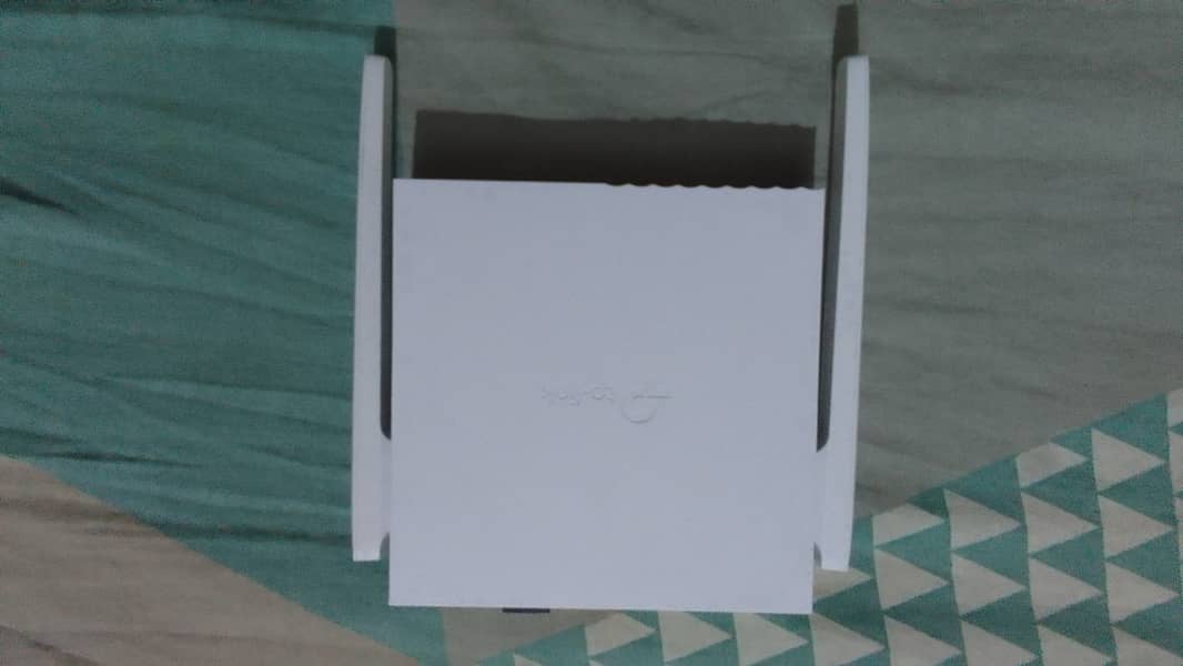 TP-Link Fiber Router New Condition 3