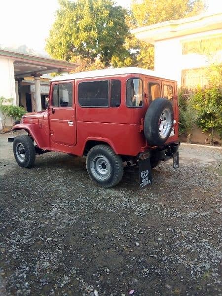 Toyota Land Cruiser 1983 3