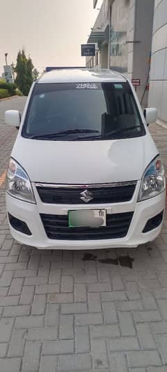 Suzuki Wagon R 2018 model in white color