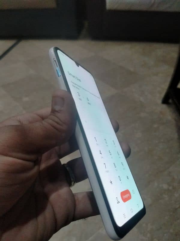 VIVO S1 4/128 ORIGINAL CONDITION 3