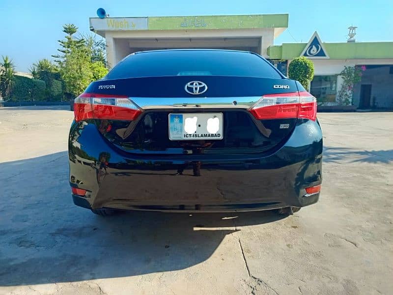 Toyota Corolla GLI 2015 03225129372 1