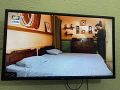 TCL Led Available in good condition