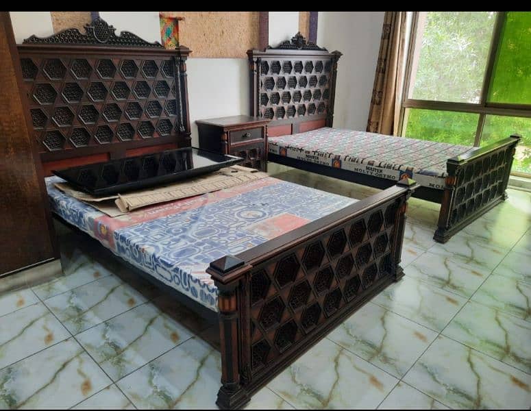 Bed Single made by sheesham wood 0