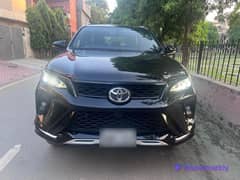 Toyota Fortuner Legender 2023