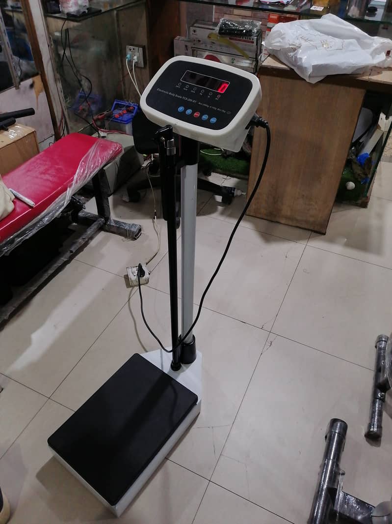 Digital weight and Heigth scale with battery 200kg capacity 3