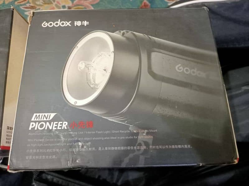 godox pioneer 160 studio light new 14