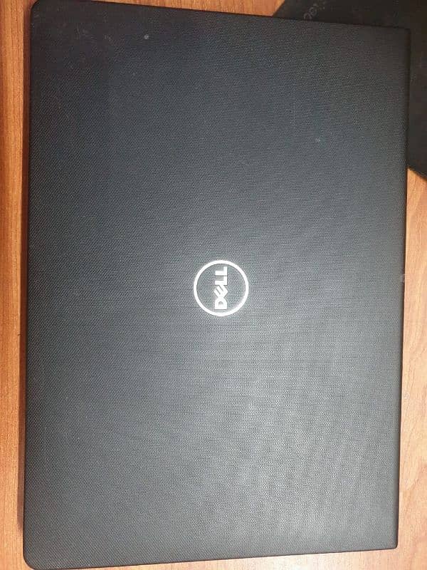 Dell laptop core i7 7th generation 8 gb ram in good condition. 1