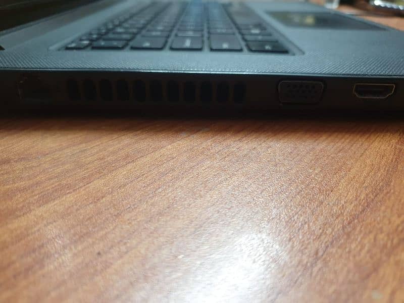 Dell laptop core i7 7th generation 8 gb ram in good condition. 2