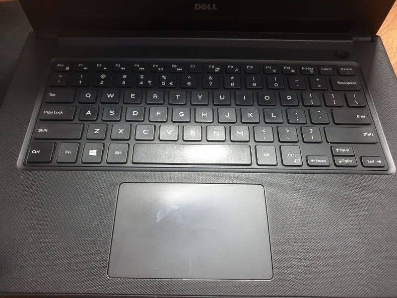 Dell laptop core i7 7th generation 8 gb ram in good condition. 4