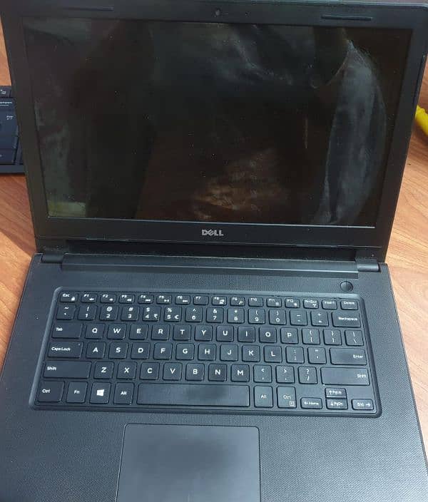 Dell laptop core i7 7th generation 8 gb ram in good condition. 6