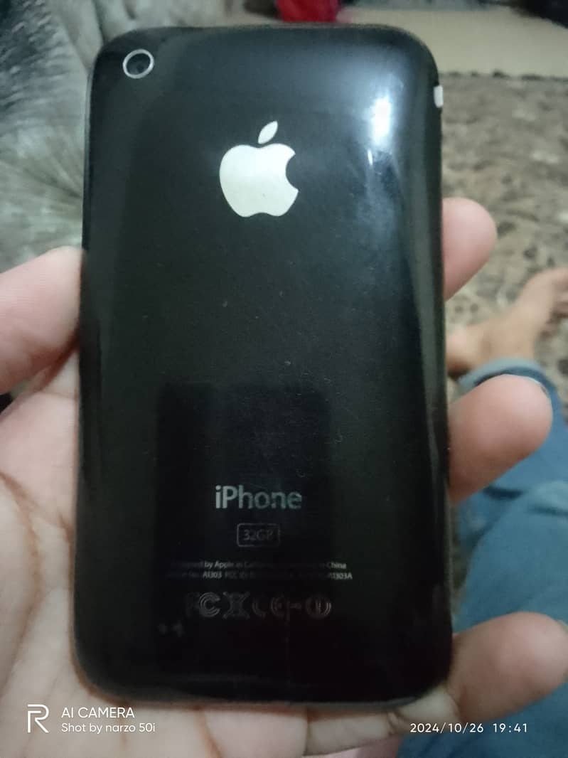 iphone 3gs 32gb pta approved,black colour home button not working 0