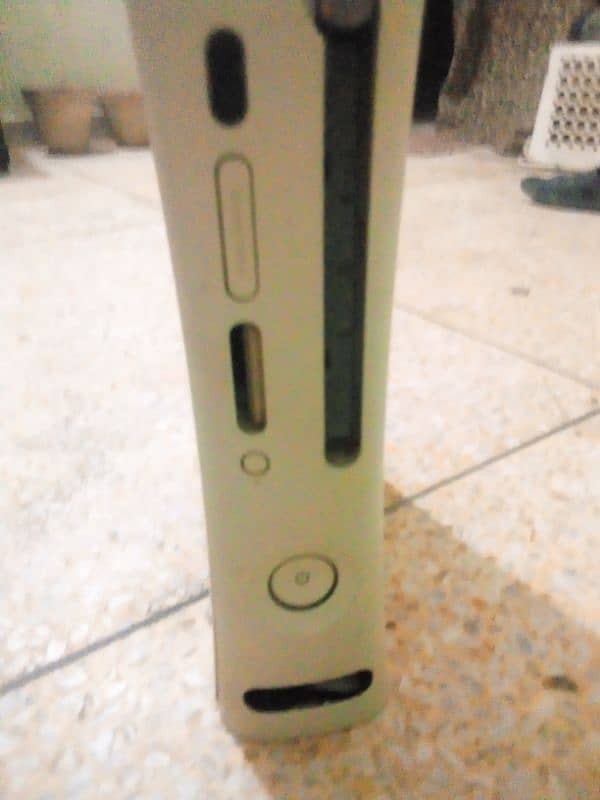 selling my old xbox 360 7