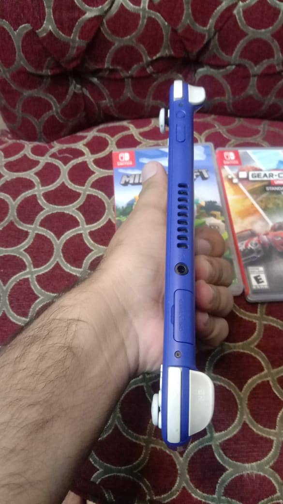 Nintendo Switch Lite Blue 1