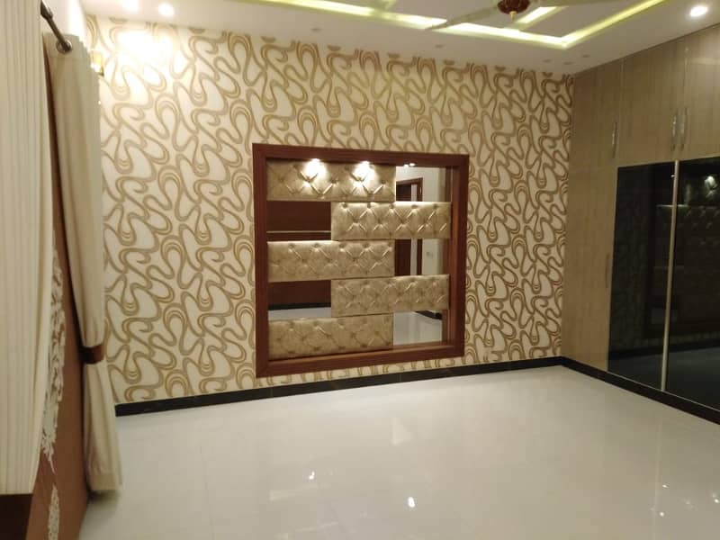 Like New 10 Marla Lower Portion For Rent In Oversease B Block Bahria Town Lahore 1