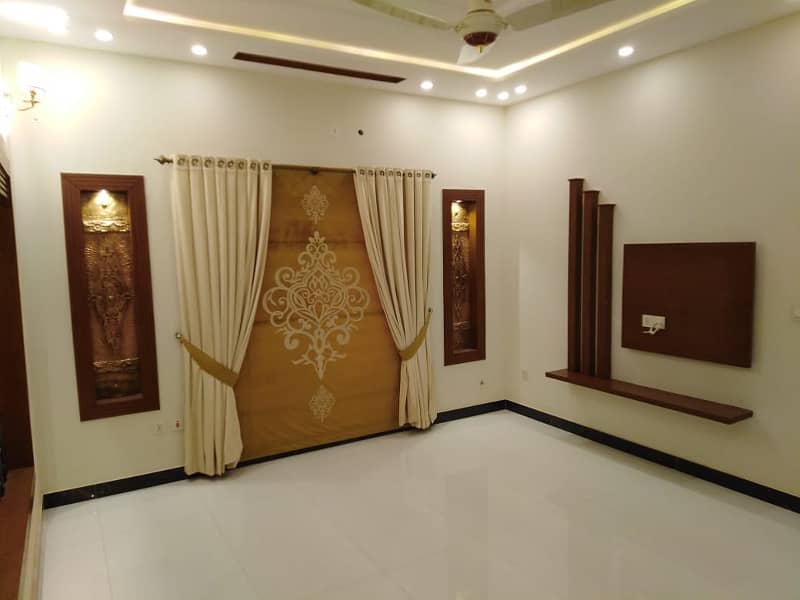 Like New 10 Marla Lower Portion For Rent In Oversease B Block Bahria Town Lahore 8