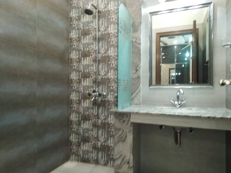 Like New 10 Marla Lower Portion For Rent In Oversease B Block Bahria Town Lahore 9