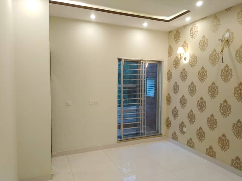 Like New 10 Marla Lower Portion For Rent In Oversease B Block Bahria Town Lahore 11