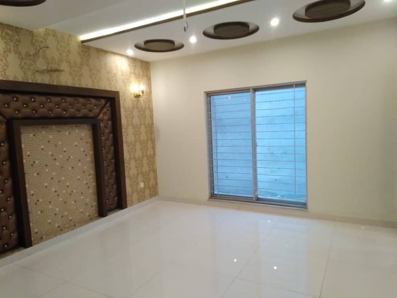 Like New 10 Marla Lower Portion For Rent In Oversease B Block Bahria Town Lahore 16