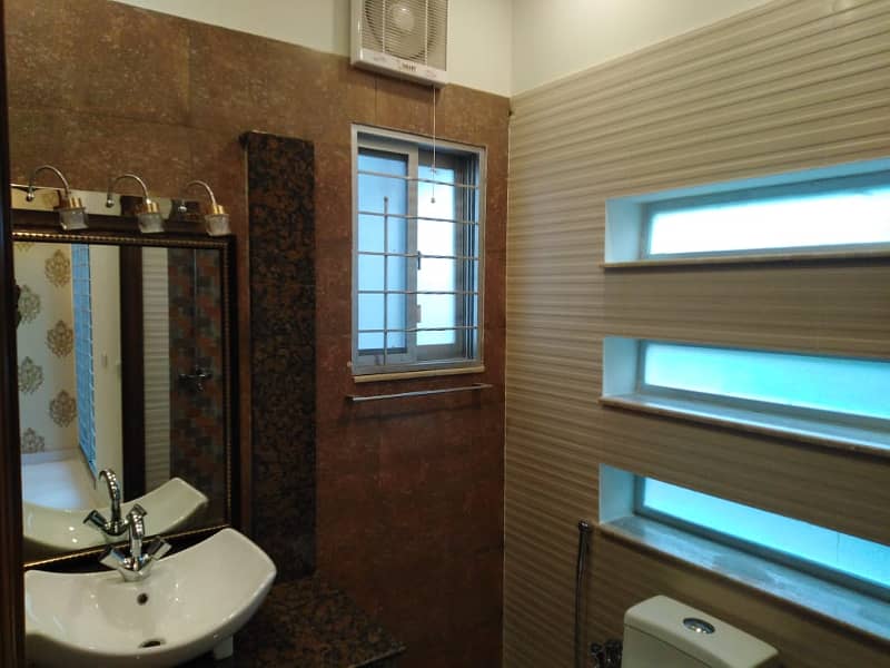 Like New 10 Marla Lower Portion For Rent In Oversease B Block Bahria Town Lahore 24