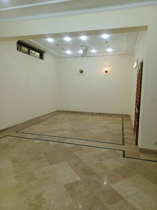 G-11 Real Pics 500 sq. yards beautiful basement marble flooring water boring 1