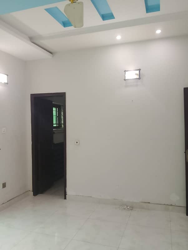 8 Marla Upper Portion Available For Rent in Low Budget 5