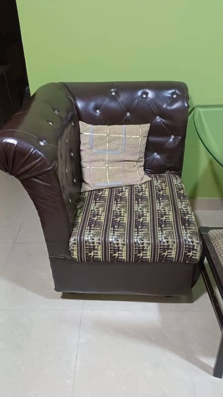 L shaped 4seater sofa 1