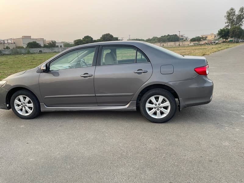 Toyota Corolla Altis 2013 2