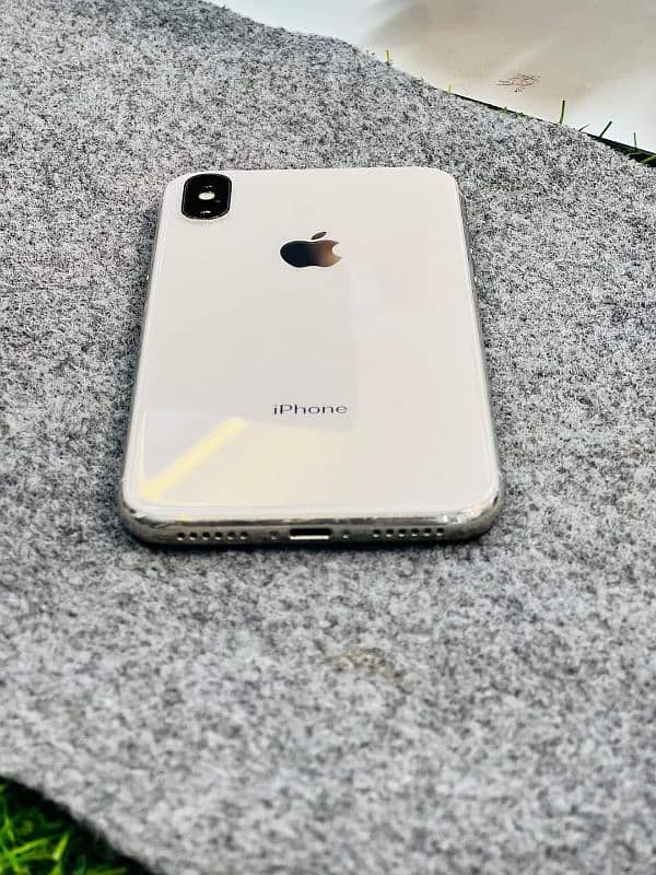 iPhone X Stroge/256 GB PTA approved for sale 03484580261 1