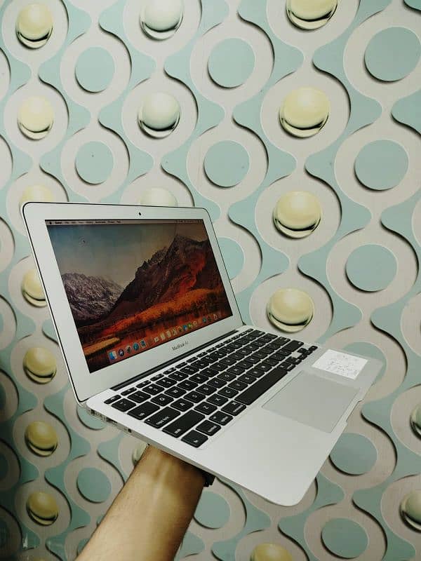 Apple MacBook air 2011 (11-inch) 2