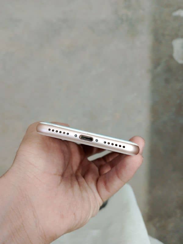 iphone 8 non PATA factory unlocked finger ok all ok 3