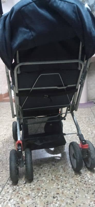 selling baby stroller 2