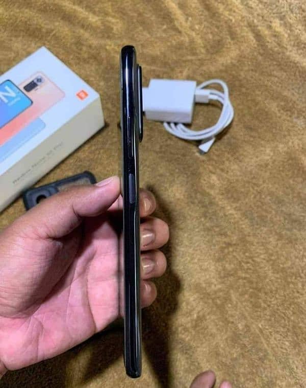 Redmi Note 10 Pro  8/128 GB 4