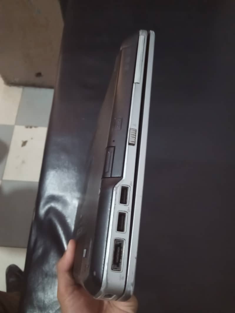 Dell leptop for sale in good condition 1