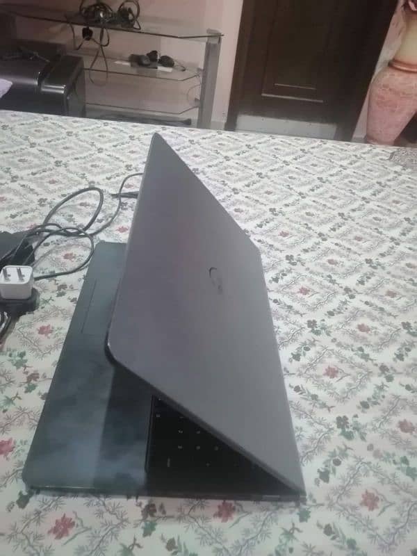 DELL Laptop 1