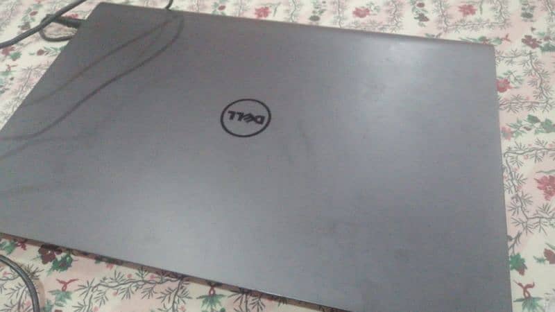 DELL Laptop 5