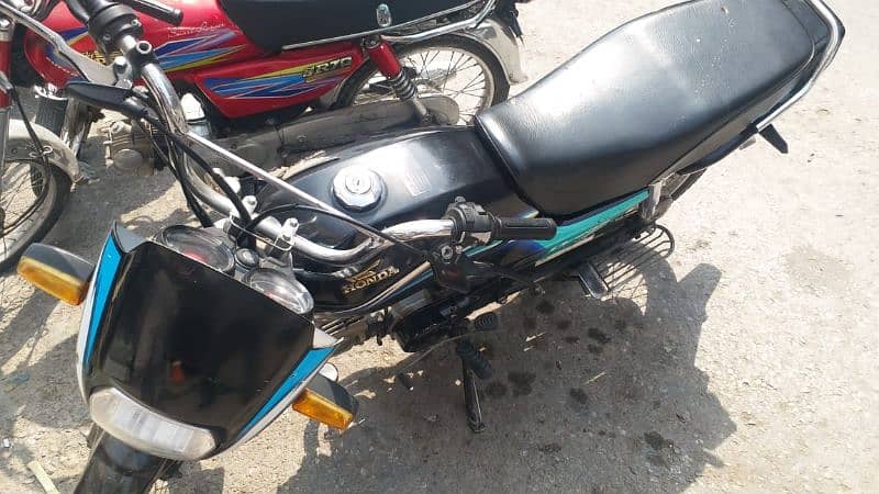 CD honda 70 dream 14 model Attock number All documents complete +plats 2