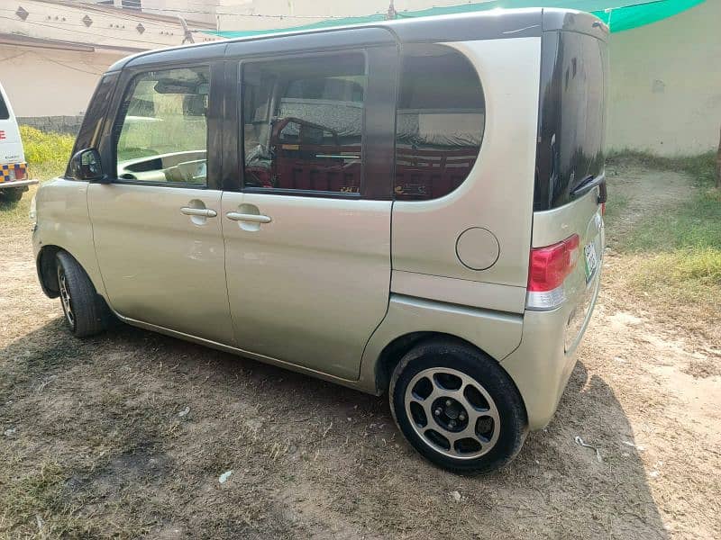 Daihatsu Tanto 2012 5