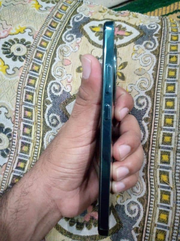 Oppo reno f12 2