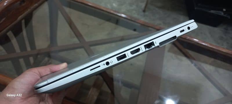 HP Elitebook 840 G5 Core i5 8gen 4