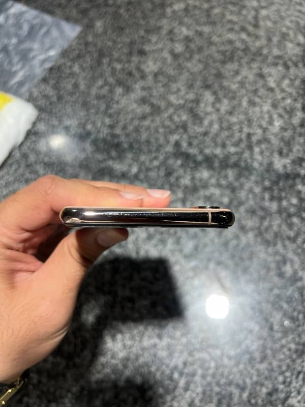 iPhone XS Max 64gb battery 81% PTA approved +92 318 5402799 4