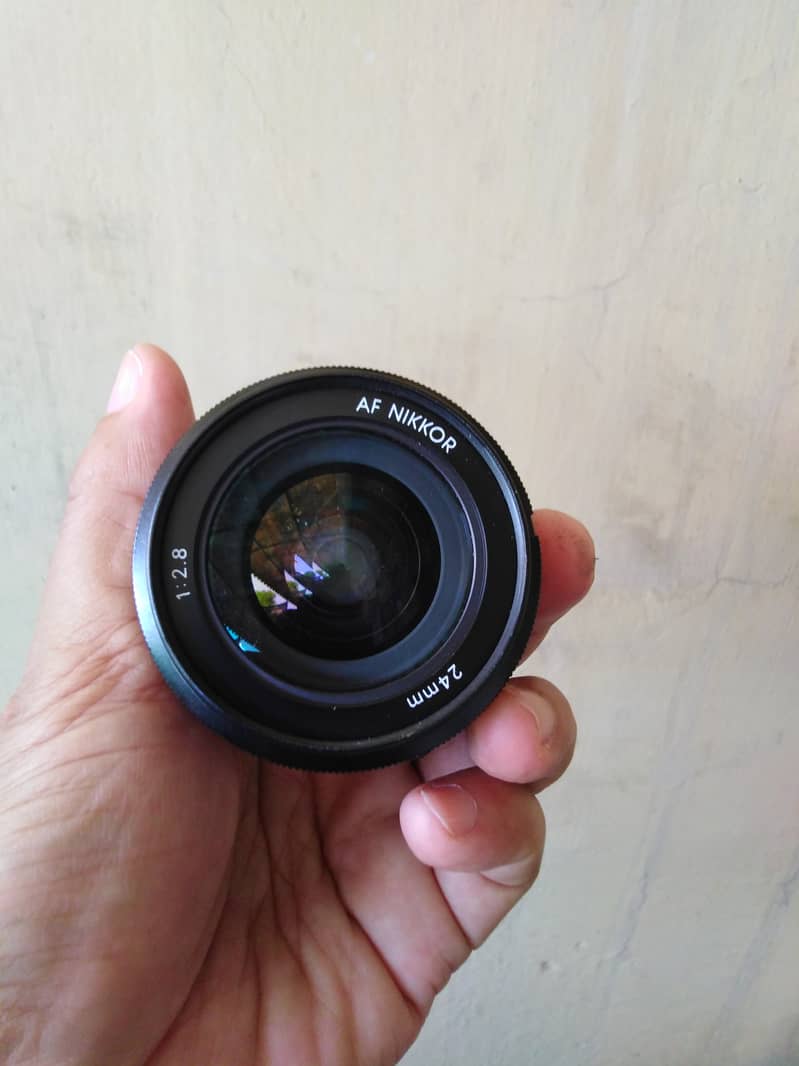 Nikon 24mm Full Frame f/2.8 Lens 5