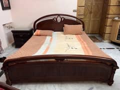 King side bed with furniture