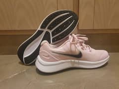 Nike Star Runner 3 /in Pink | Size 6Y