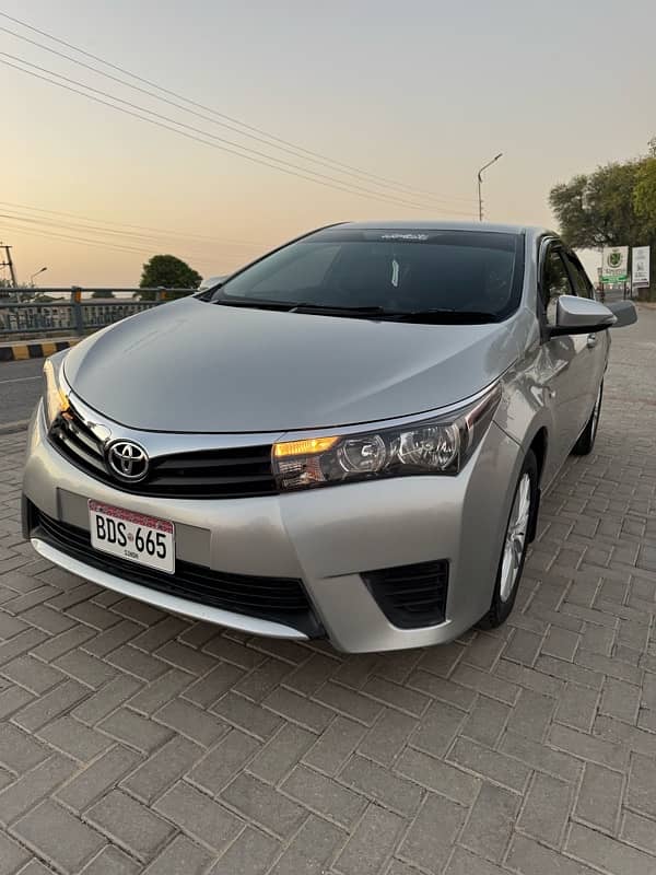 Toyota Corolla GLI 2015 Automatic Transmission 2