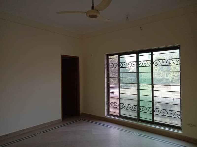 2 KANAL OFFICE USE HOUSE FOR RENT GULBERG III LAHORE 5