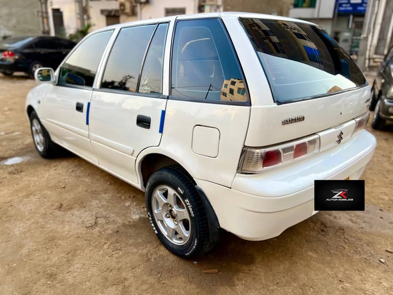 Suzuki Cultus VXR 2010/11 4