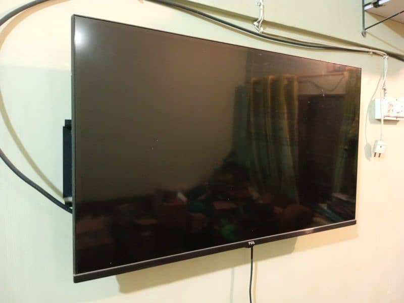 TCL Smart TV Slightly used 3